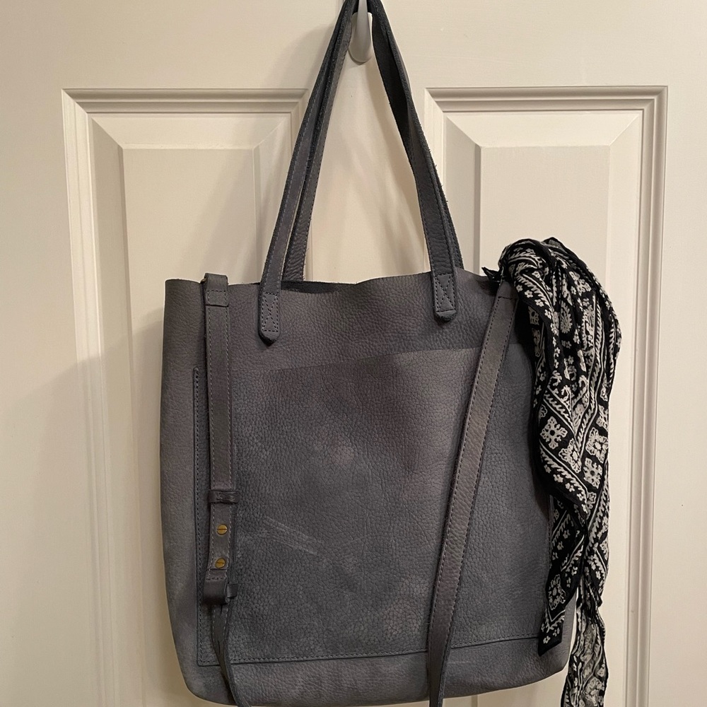 Madewell - The Medium Transport Tote